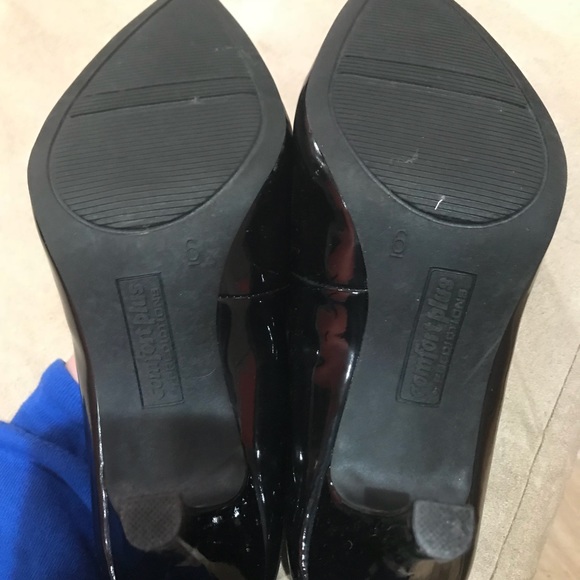 Heels - Picture 4 of 4